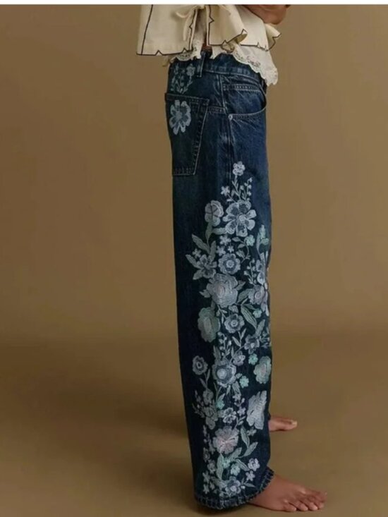 Free People Denim - NWOT FREE PEOPLE We the Free Willow Floral Embroidered Jeans in Forget Me Not 31